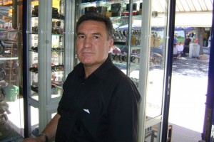 ANKARA'DAKI BOMBALI ARACIN PATLATILMASI SIRASINDA CALISTIGI CAY OCAGINDAN BALGAT'TAKI EVINE DONMEK ICIN BINDIGI EGO OTOBUSUNDE CAN VEREN EVLI 2 KIZ COCUGU BABASI 50 YASINDAKI EYUP ENSAR ULAS, GOLBASI'NDA TOPRAGA VERILECEK. (FOTO: GOLBASI-ANKARA-DHA)