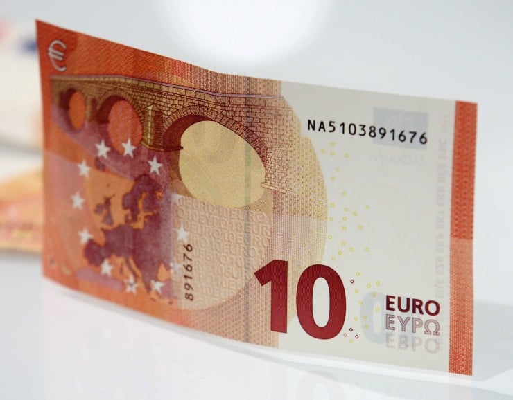 yeni 10 avro