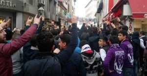 Ertuğrul Kürkçü Ordu'da ırkçı sloganlarla karşılandı. 