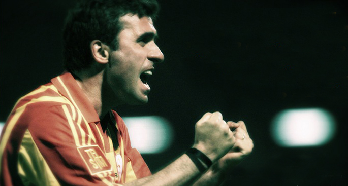 Galatasaray'ın efsanevi oyuncusu Gheorghe Hagi'ye maçtan önce plaket verilecek.