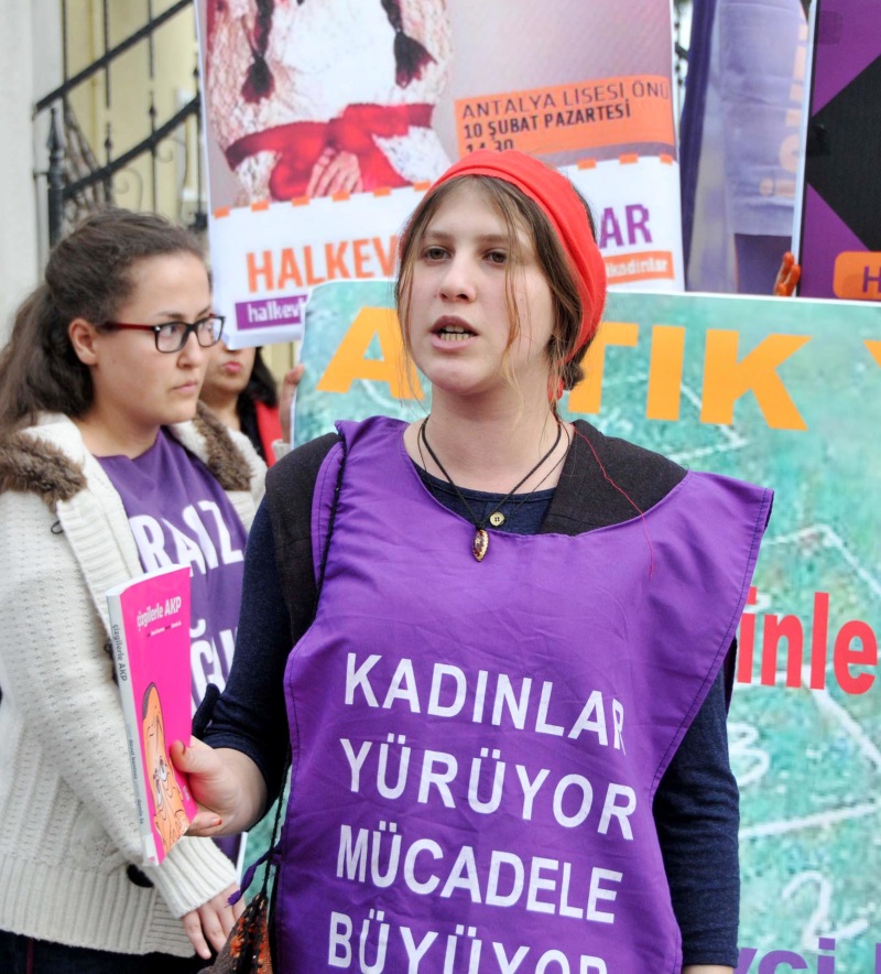 ayse deniz karacagil (2)
