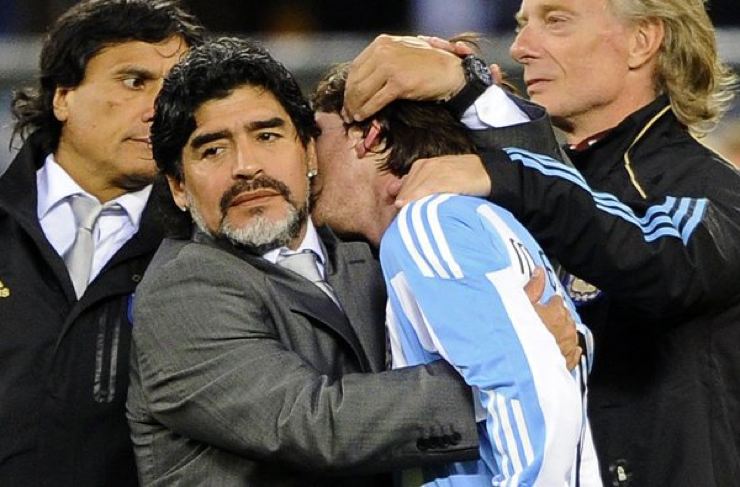 2010-07-03-maradona-395-600-395