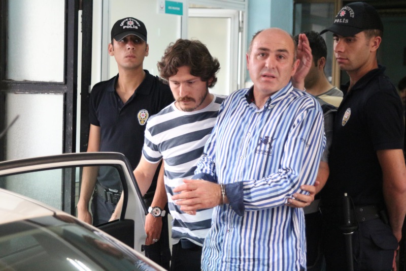 Emekli emniyet istihbarat müdürü Ali Fuat Yılmazer de gözaltına alınanlar arasında bulunuyor. (Fotoğraf: DHA)