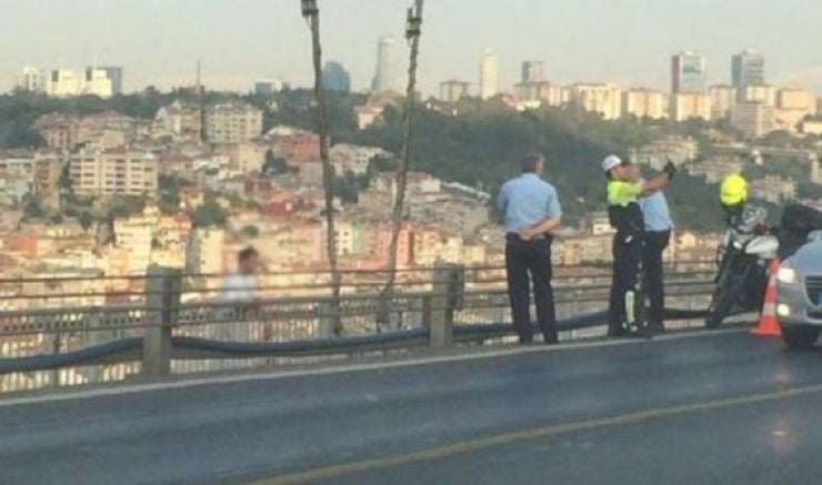 polis intihar selfie
