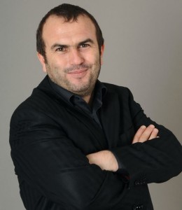 Aytekin Gezici1