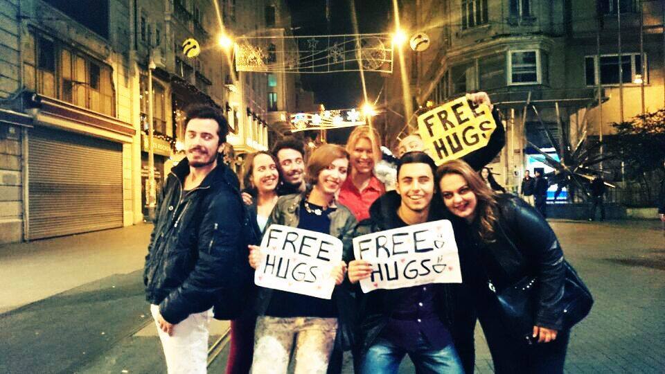 free hugs 2