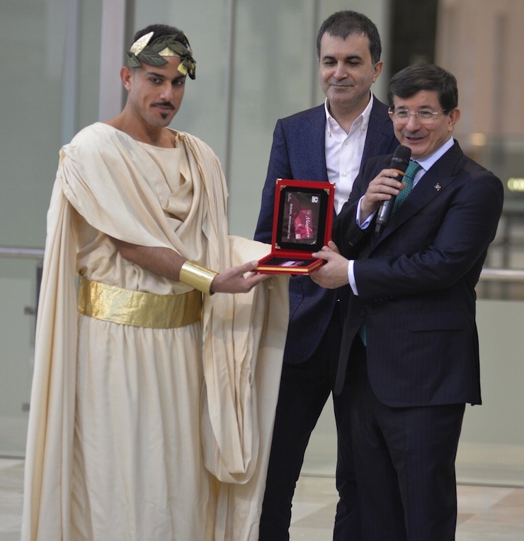 davutoglu hatay plaket