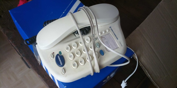 time-warner-cable-pays-me-25-per-month-to-have-a-landline-i-never-use--heres-why