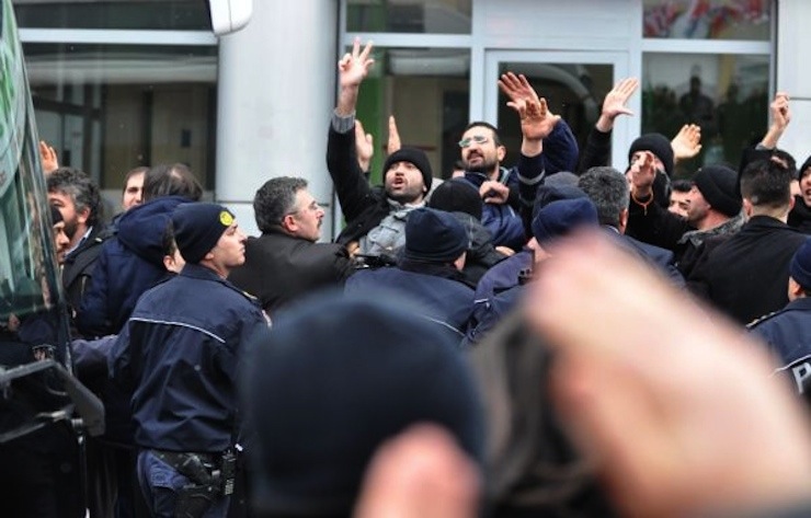 davutoğlu protesto sivas1