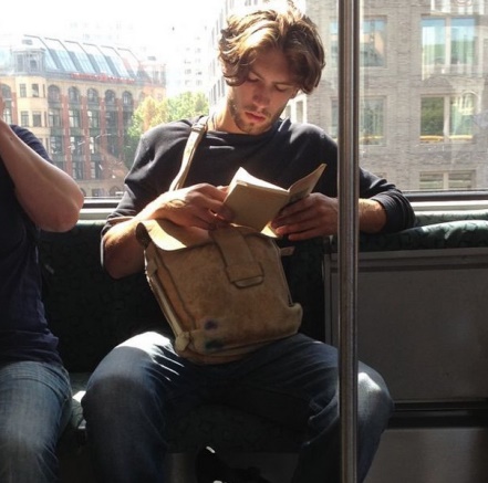 hotdudesreading 4