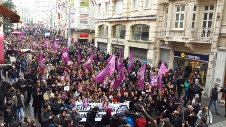 ozgecan taksim 5