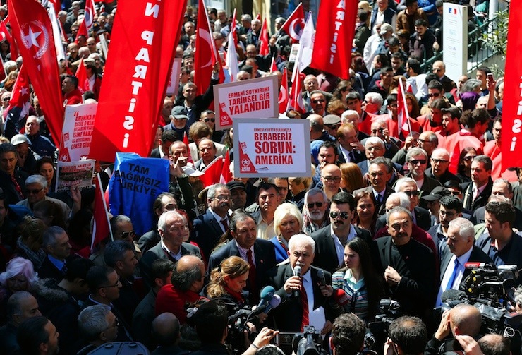 Members of the Patriotic Party protest denying mass killings of Armenians by Ottoman Turks the in front of French consulate in Istanbul April 24, 2015. Armenia marks centenary of mass killings of Armenians by Ottoman Turks and calls for global recognition that it was genocide. REUTERS/Murad Sezer
