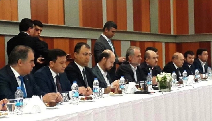 CUMHURBASKANI RECEP TAYYIP ERDOGAN'IN OGLU BILAL ERDOGAN (SOLDAN DORDUNCU) IZMIR'DE IMAM HATIP LISESI MUDURLERIYLE TOPLANTI YAPTI. IZMIR VALISI MUSTAFA TOPRAK'IN (SOLDAN UCUNCU) DA KATILDIGI TOPLANTIDA IZMIR MILLETVEKILI HAMZA DAG (SOLDAN IKINCI) VE AK PARTI IZMIR IL BASKANI BULENT DELICAN (SAGDA) DA HAZIR BULUNDU. FOTO: DHA IZMIR