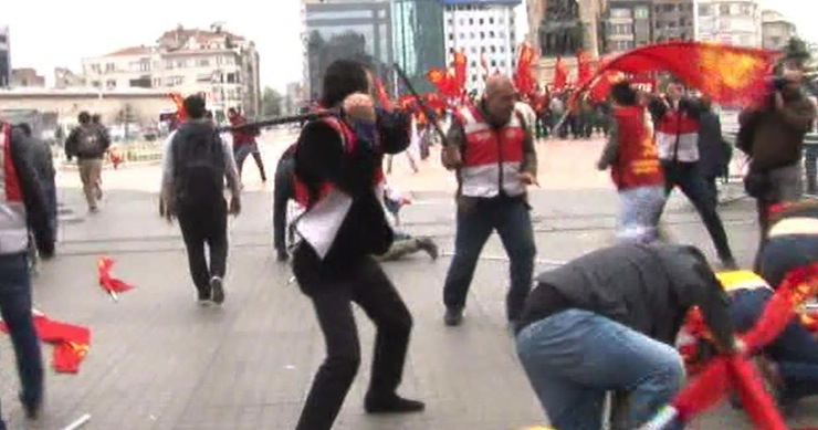 kominist parti taksim