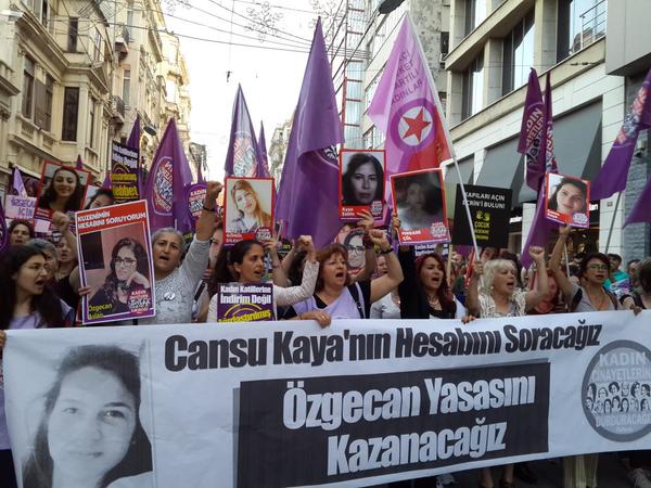 Fotoğraflar: @KadinCinayeti