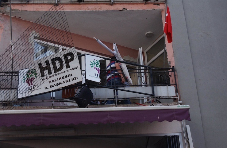 balikesir hdp saldiri