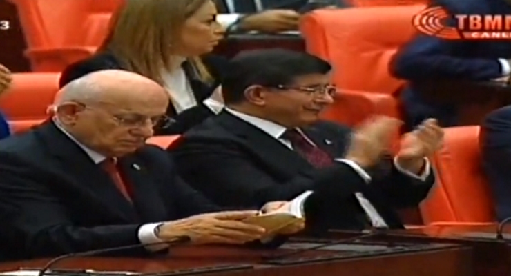davutoglu baykal alkis