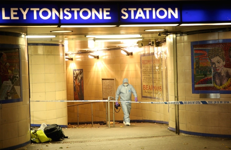 Police officers investigate a crime scene at Leytonstone underground station in east London, Britain December 6, 2015. Police were called to reports of a number of people stabbed at the station in east London and a man threatening other people with a knife. One man was seriously injured and two sustained minor injuries, police said. REUTERS/Neil Hall TPX IMAGES OF THE DAY