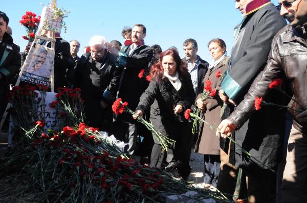 rakel dink elci mezar
