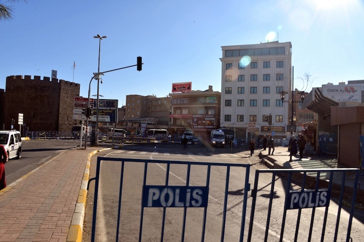 FOTO:CANAN ALTINTAS/DIYARBAKIR,(DHA)