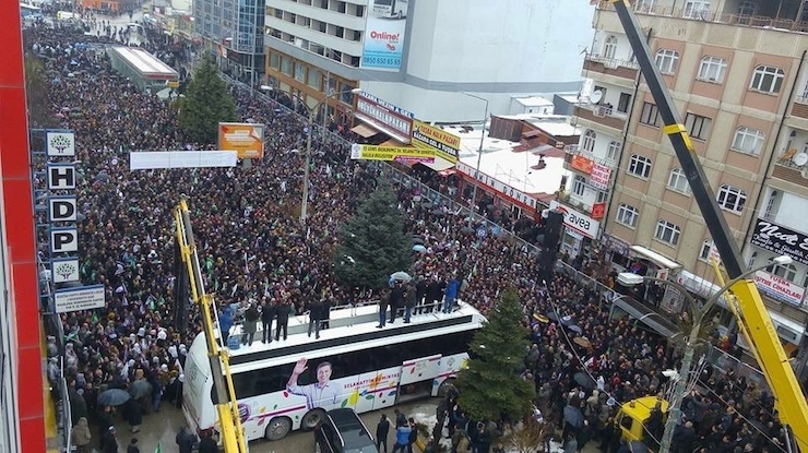 demirtas van @Adnan_Bilen