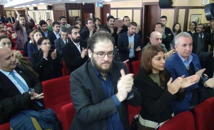 metin feyzioglu protesto