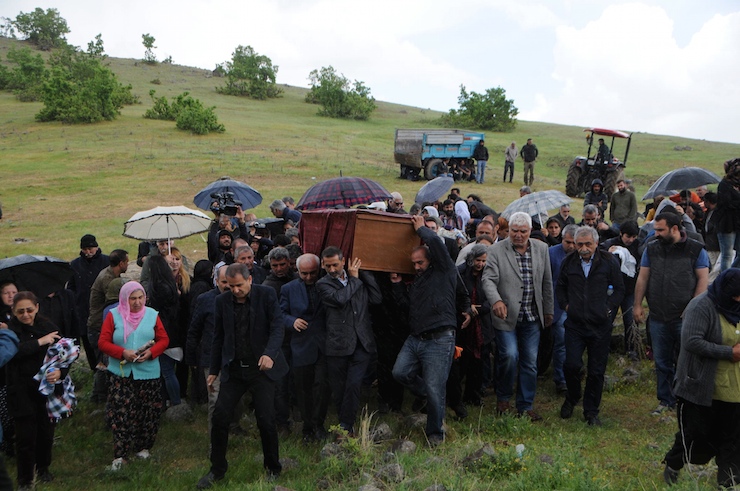 dersim mezar2