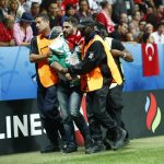 2016-06-17T194935Z_109194575_MT1ACI14443114_RTRMADP_3_SOCCER-EURO-ESP-TUR