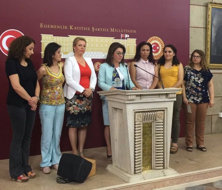 emekci kadinlar gunu
