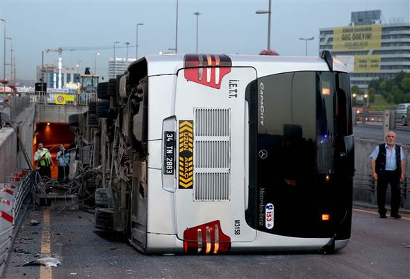 metrobus kaza