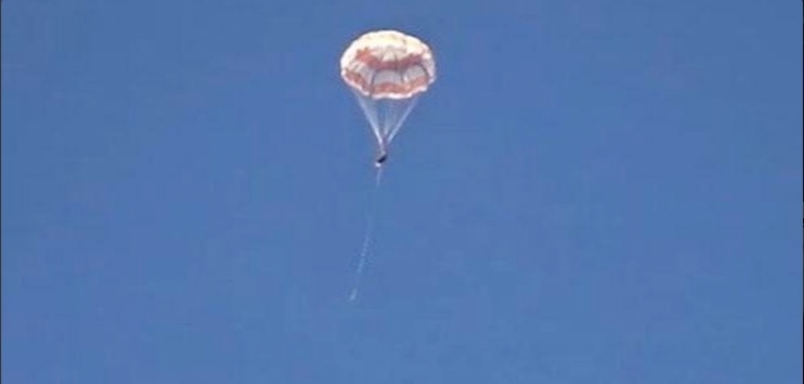 rus pilot parasut