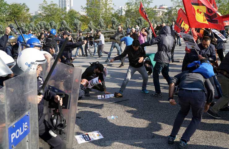ankara-gar-anma-reuters3