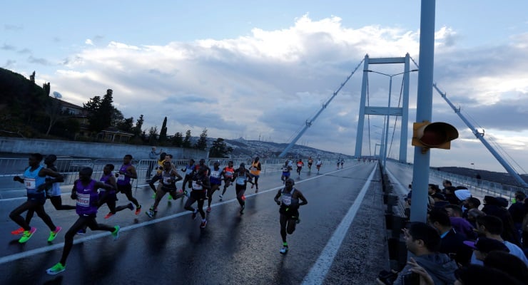 2016-11-13t101052z_1574731097_s1beumoqymaa_rtrmadp_3_turkey-marathon