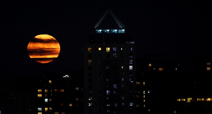 2016-11-14t170416z_1506241344_d1beumuzloaa_rtrmadp_3_supermoon-sighting-turkey