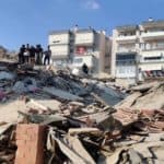İzmir'de deprem