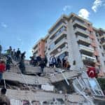 İzmir'de deprem