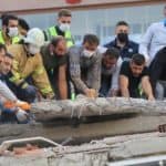 İzmir'de deprem