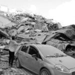 İzmir'de deprem