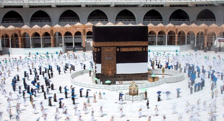 Umre için Suudi Arabistan'a giden 600 kişi mağdur: 'Bazıları sokakta kaldı'