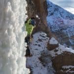 Erzurum'da sporcuların donan doğal şelalelere tırmanışı nefes kesti
