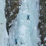 Erzurum'da sporcuların donan doğal şelalelere tırmanışı nefes kesti