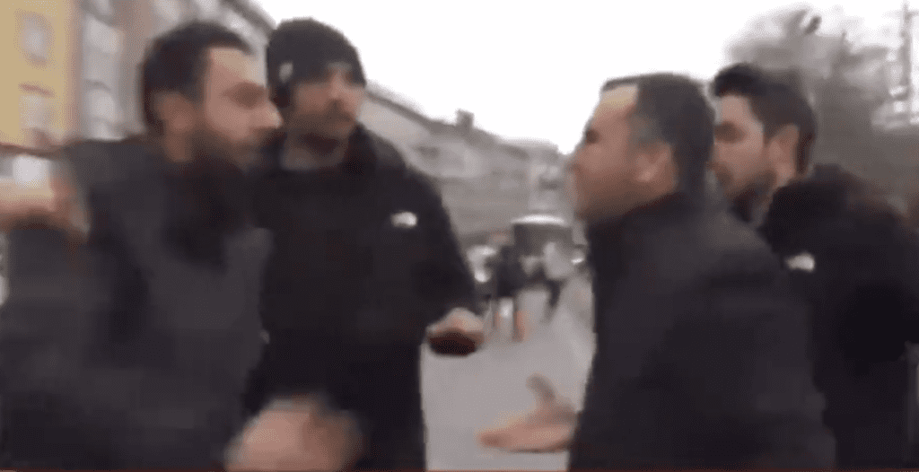 Polis HDP’li Encü’ye tokat attı. (Artı TV)