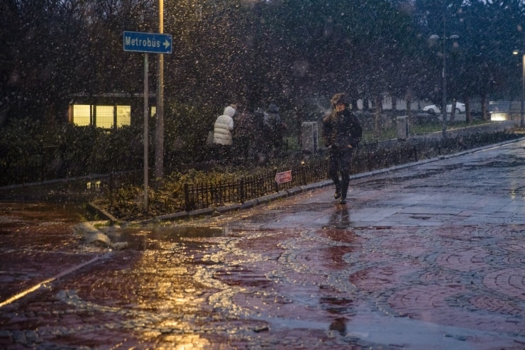 eğitime bir gün ara