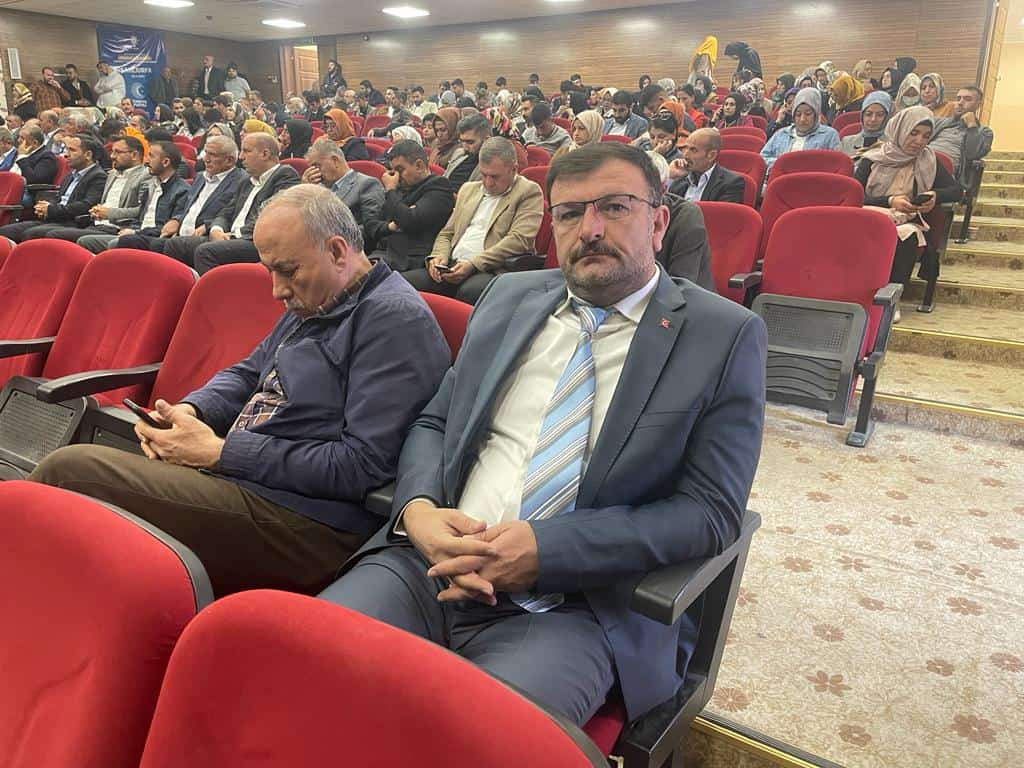 AKP'li Sertaç Kaya. (Twitter)