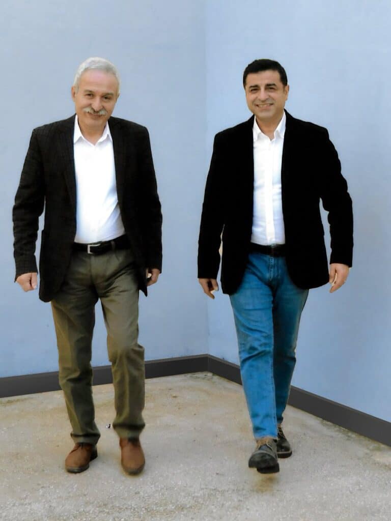 Selçuk Mızraklı ve Selahattin Demirtaş. (HDP)