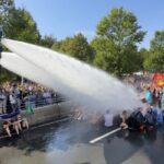 Hollanda'da yolu kapatarak eylem yapan 2000 çevreci gözaltına alındı