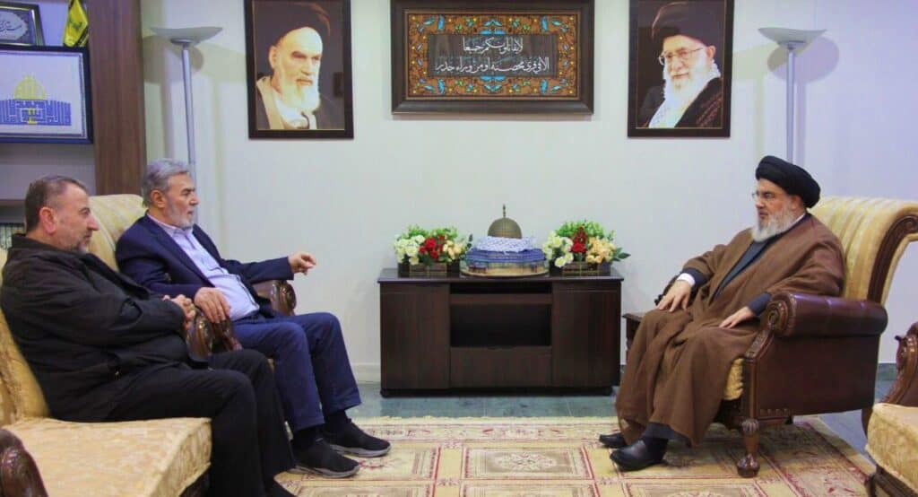 Salih Aruri (Solda), Ziyad Nahhale (Ortada), Ziyad Nahhale (Sağda). (X)