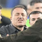 MKE Ankaragücü Kulübü Başkanı Faruk Koca'dan hakeme saldırı