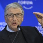 ABD'li yazılım şirketi Microsoft'un kurucusu Bill Gates, 54. Dünya Ekonomik Forumu'na katıldı