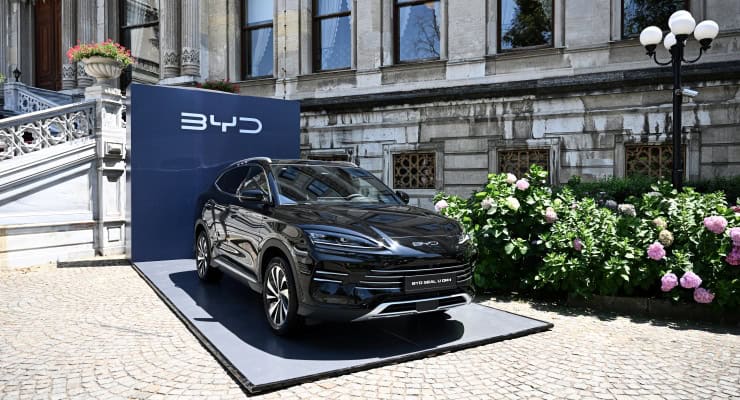 BYD 'utanç listesi'ne alındı: Gerekçe köleliğe benzer çalışma koşulu